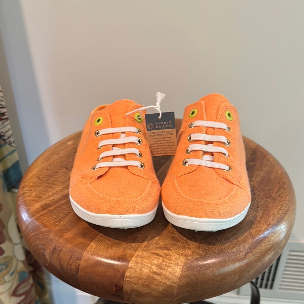 NWT Vionic Beach Breeze Slip On Mule Sneakers Size 8.5M. Marigold Terry.